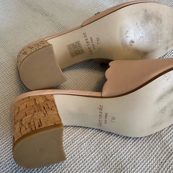 Kate Spade Warren Scalloped Sandal Sz. 7 - Picture 4 of 5